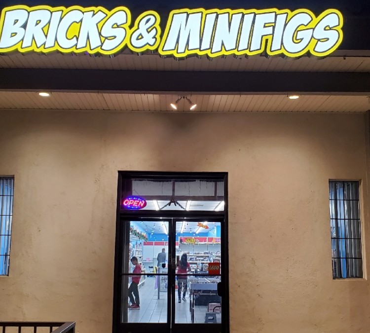 Bricks and Minifigs Ontario (Ontario,&nbspCA)